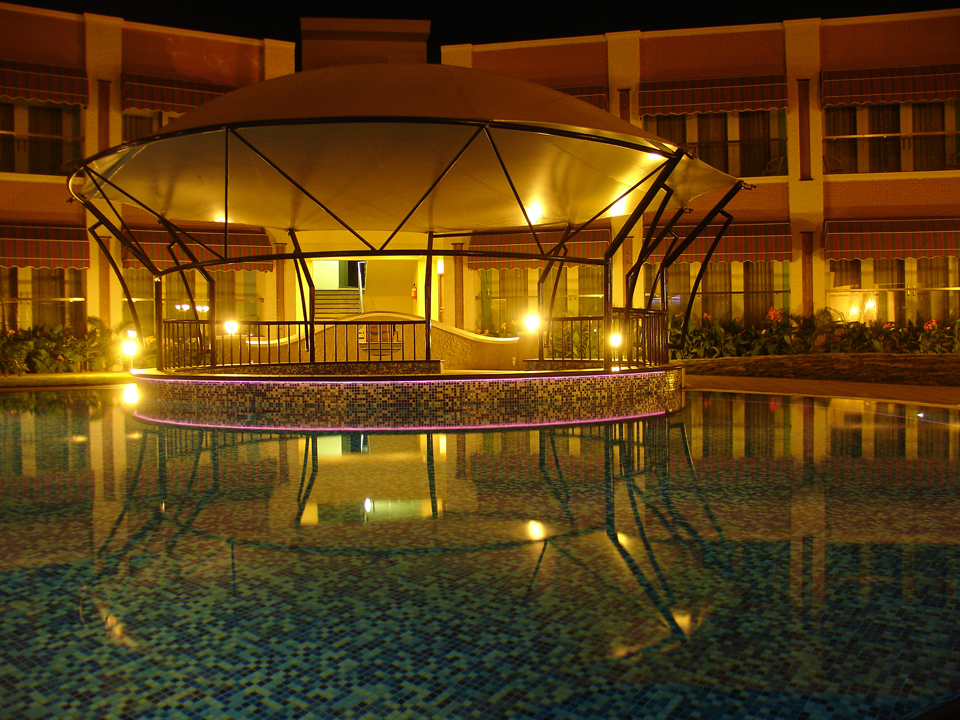 Aquasia Poolside Bar